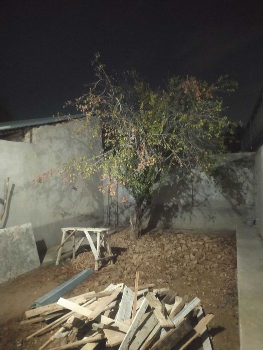 Arenda hovli Oltintepa ramadan mahalada kotta kochaga 300m hazyaykasiz