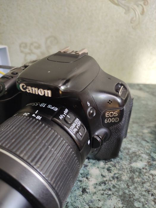 Canon 600D лучший для новичков