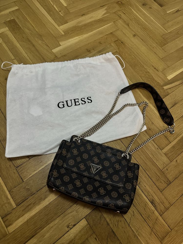 Guess оригинална чанта