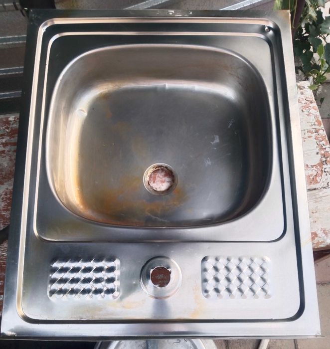 Раковина из нержавеющей стали