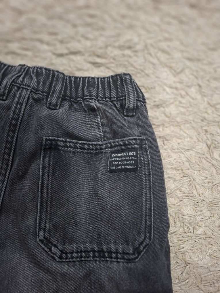 Джинсы Zara на 7-8 лет