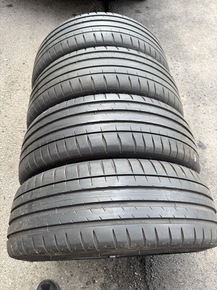 Roți originale Ford - 215/45 ZR18