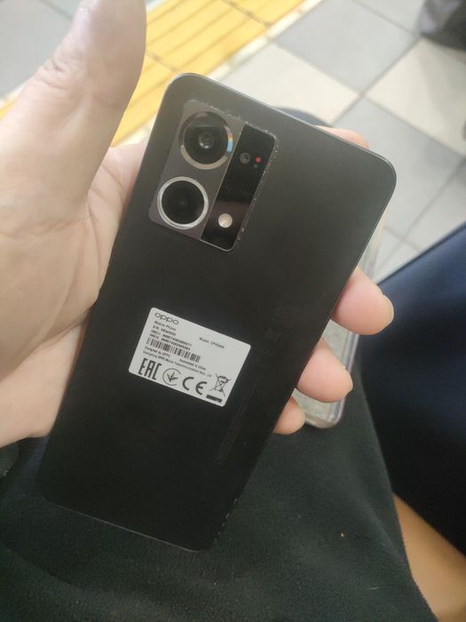 Продам или обмен Оппо Рено 7  8/128гб