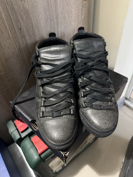 Balenciaga . Yamamoto.dsquared.philip plane .Adidas eayzzy