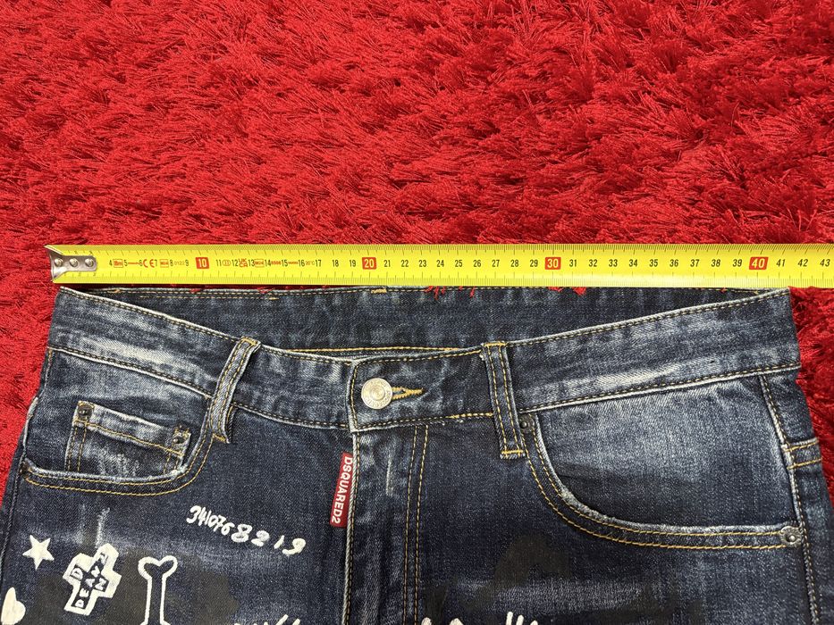 Blugi Dsquared2 model NOU marimea S