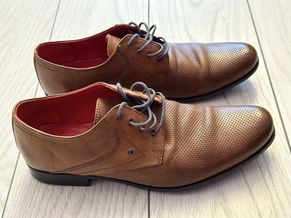 Pantofi Lasocki, piele maro perforata, marimea 39