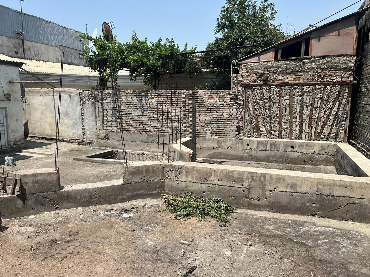 Xovli Sotiladi Qo’qon shaxri Isfara guzar