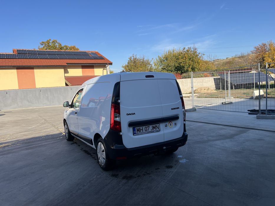 Dacia dokker an 2014 motor 1,5 dci pret 3700 euro