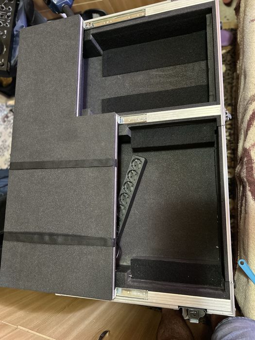 Flight case facut pe comanda