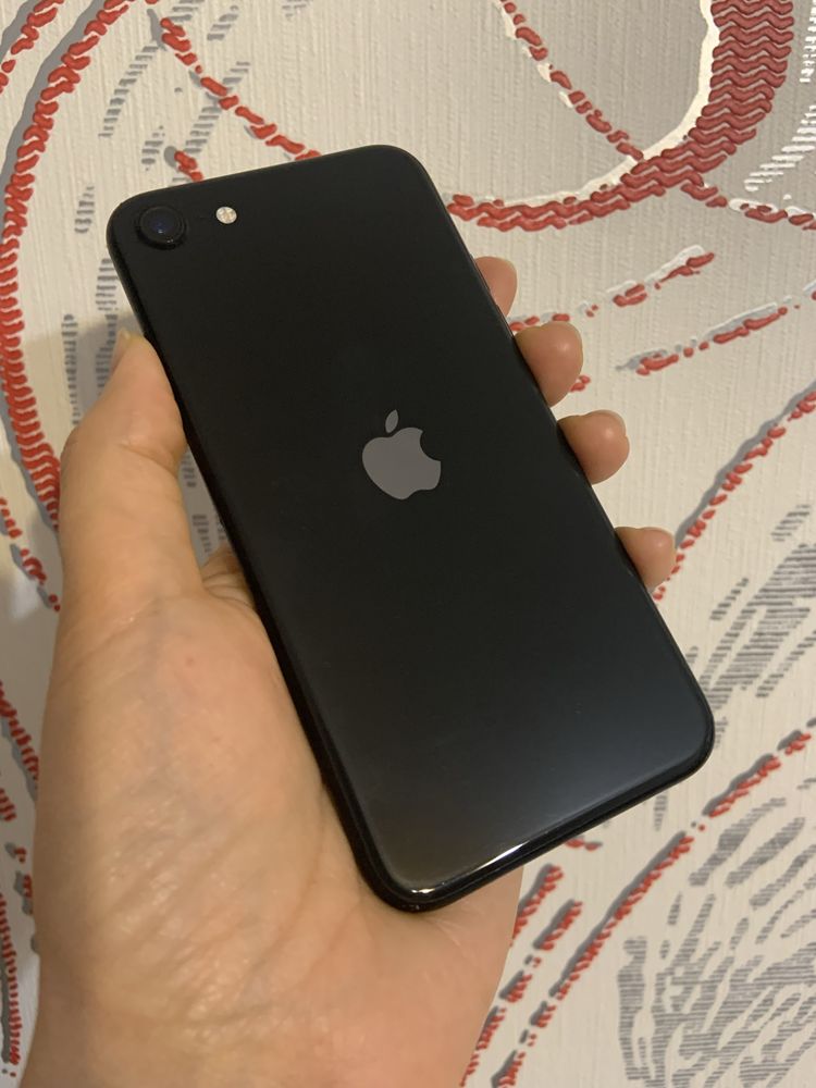 iPhone SE 64gb акб 82