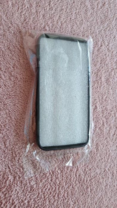 Калъф, гръбче за iPhone 16e