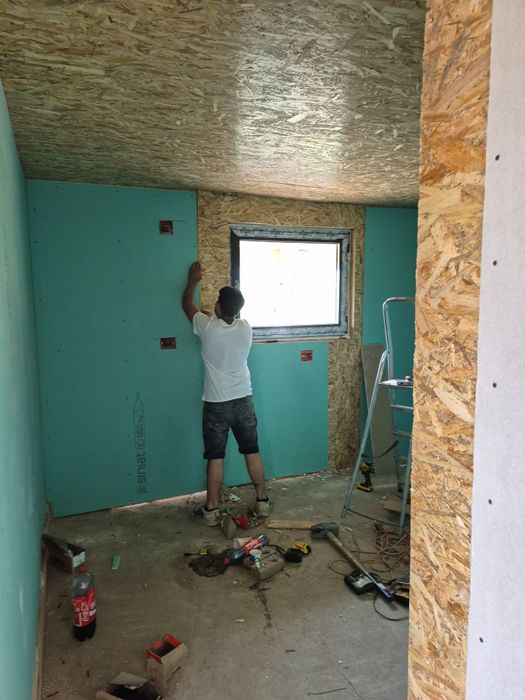 Vand cabane din lemn de vacanta sau de locuit