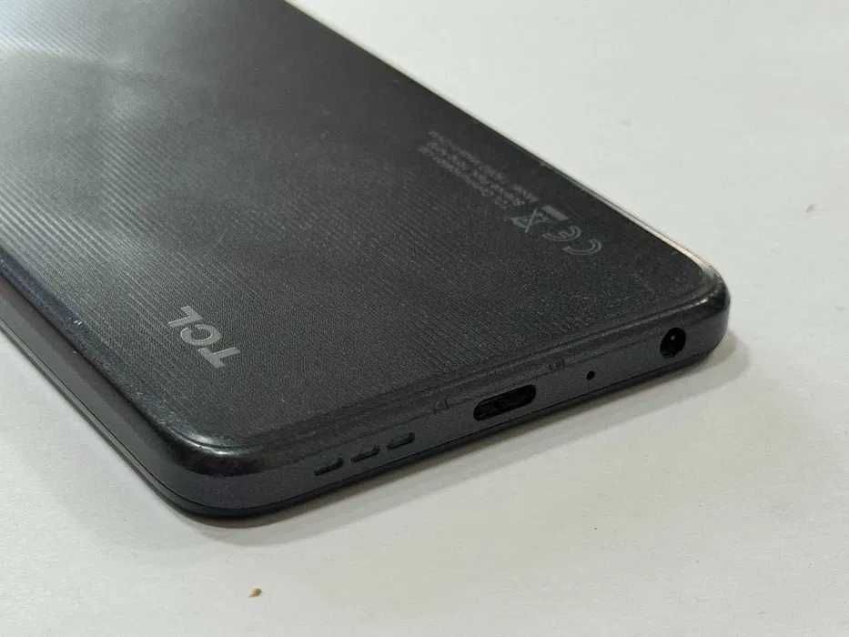 Смартфон TCL 405 32GB
