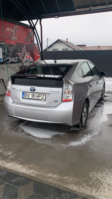 Toyota prius 2012