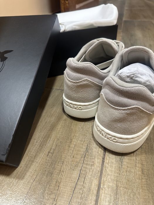 Дамски кецове Pinko