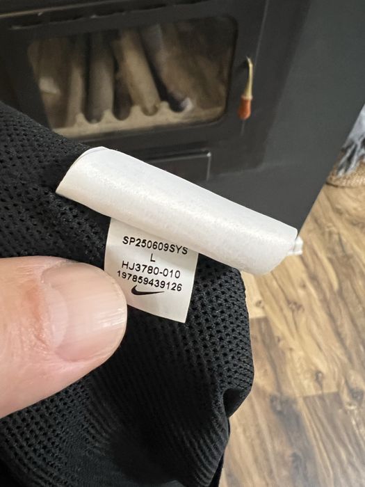 Nike Academy size L