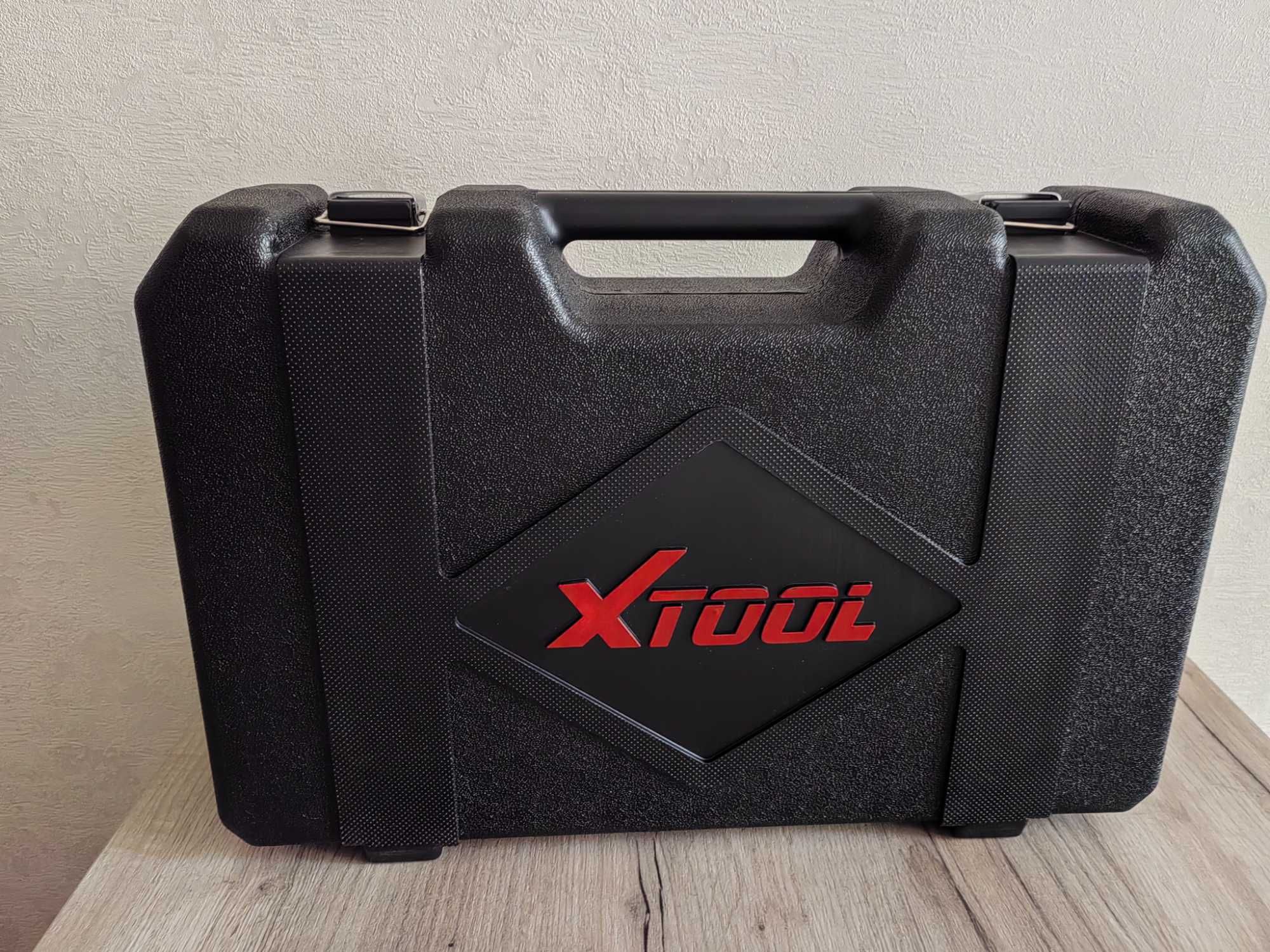 XTOOL E2 Диагностический прибор для новых источников энергии