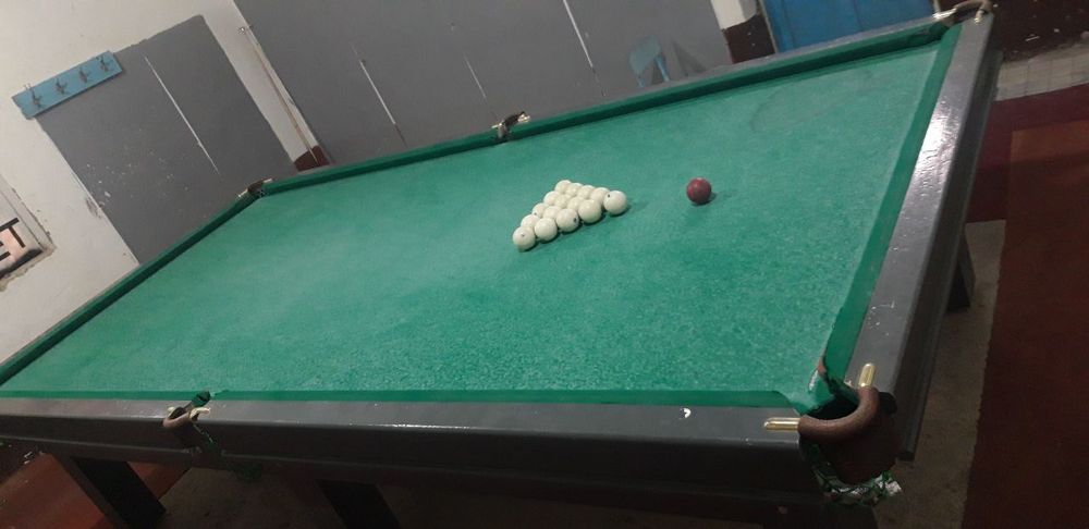 Bilyard 9 oy ishlagan 1000 dolr yana kelishiladi yaxshi sastayanasi