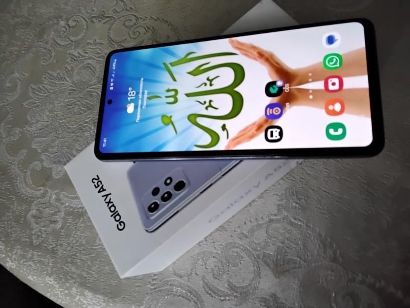 Смартфон Samsung A52