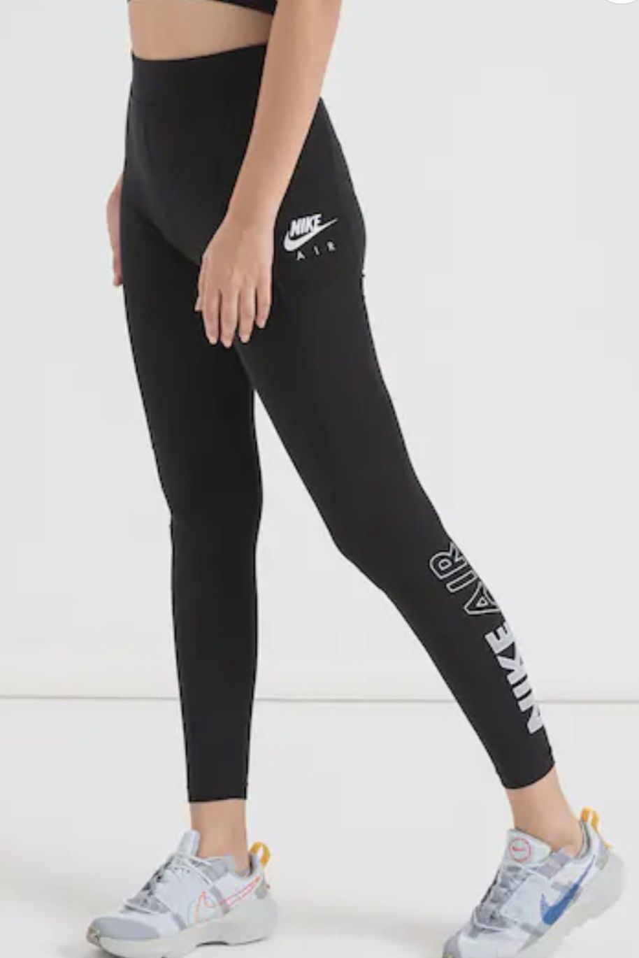.  Нов без хартиен етикет.  Дамски оригинален клин.  Nike Air. Ном