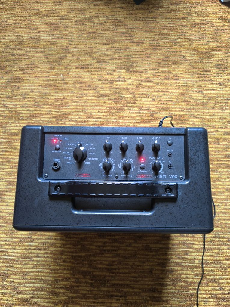 Усилвател VOX VX15GT