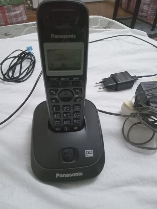 Продаётся домашний телефон