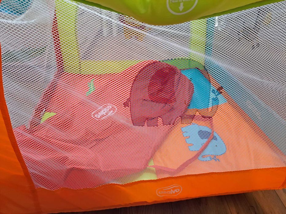 Țarc de joacă pentru copii