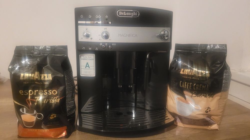 Aparat cafea Delonghi Magnifica