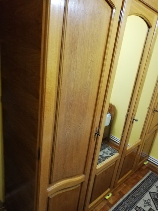 Vând mobilier de calitate