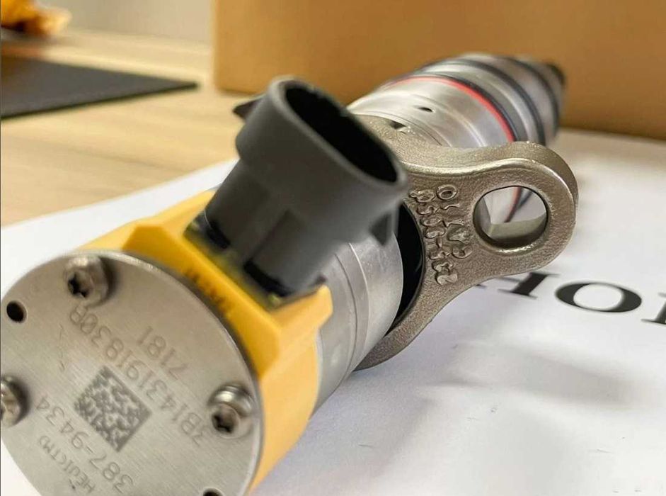 Топливные форсунки CAT