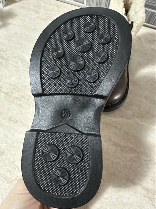 Botine elegante captusite