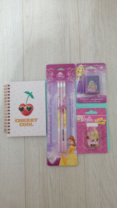 Продам набор Дисней карандаши, точилка, ластик блокнот.