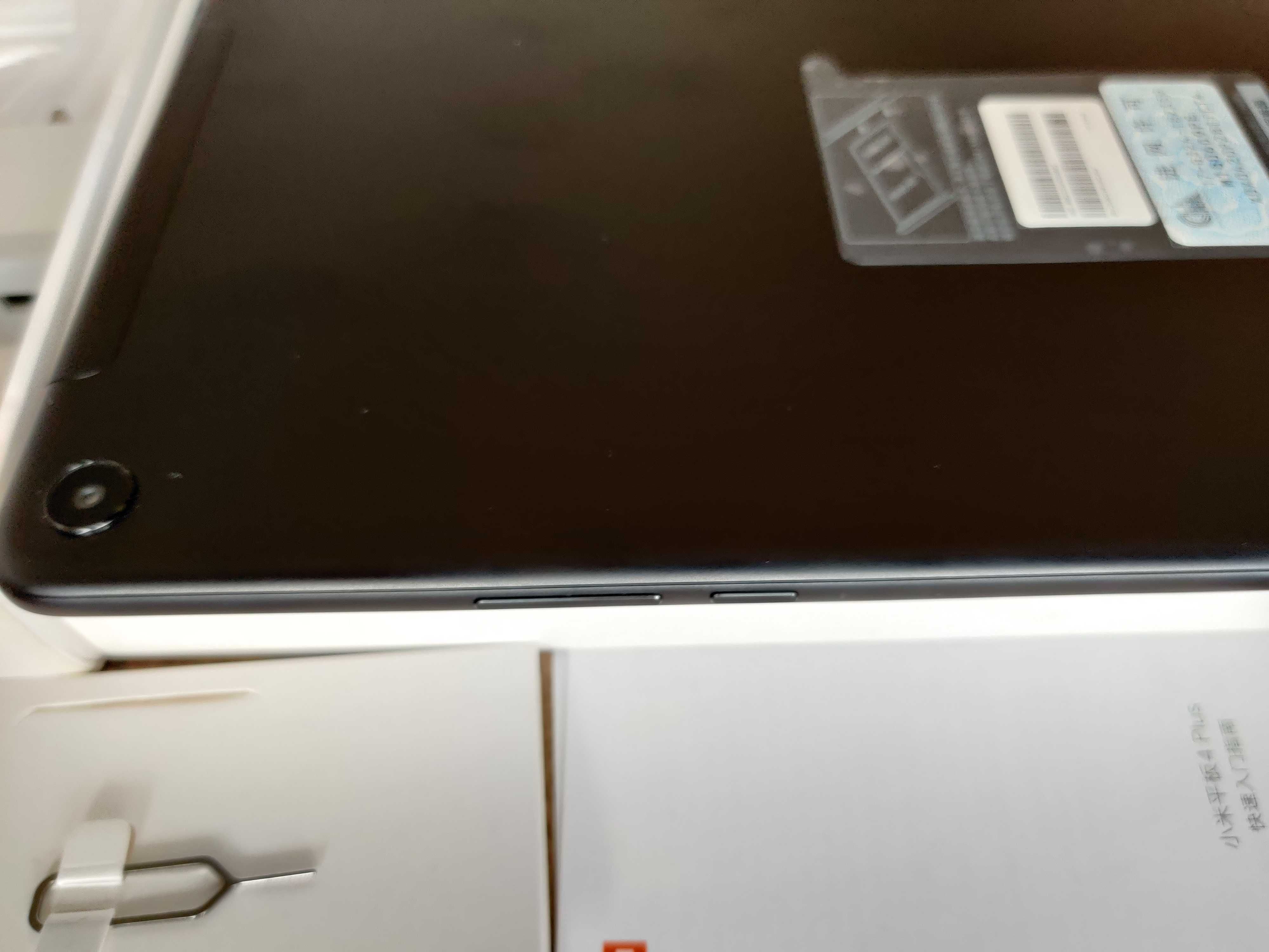 Таблет Xiaomi Mi Pad 4 Plus (LTE)–10.1 ‘ инча (Андроид 13) - перфектен