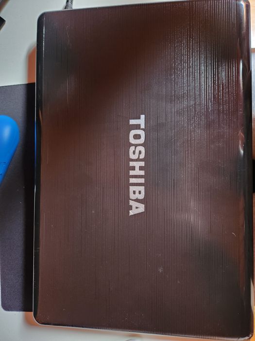 Laptop Toshiba p775-100
