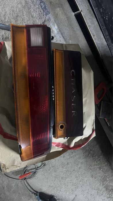 Фары задние Чайзер 90