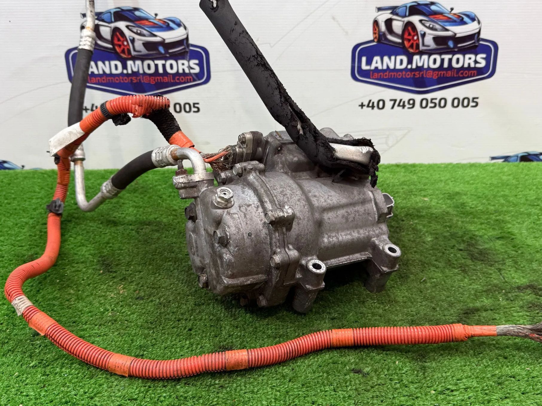 COMPRESOR AC MITSUBISHI OUTLANDER 3 2.0 BENZINA + ELECTRIC 2016 COD OEM 7813A378 2016-2021