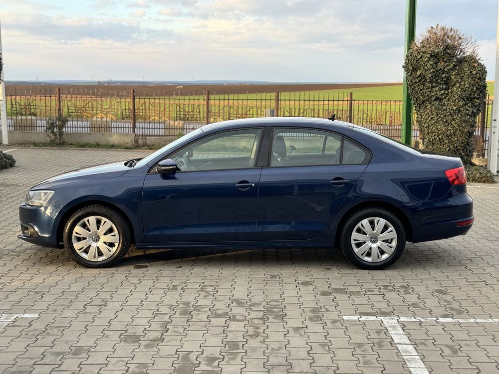 Volkswagen Jetta • 2011 • 1.6D • Proprietar