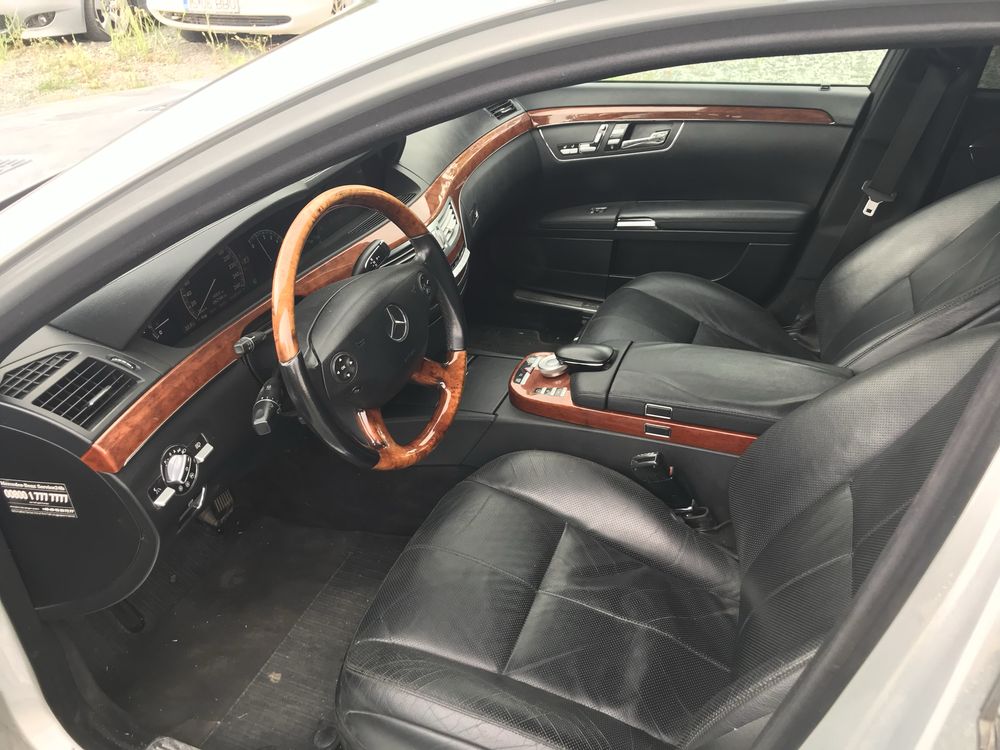 Mercedes S class w221