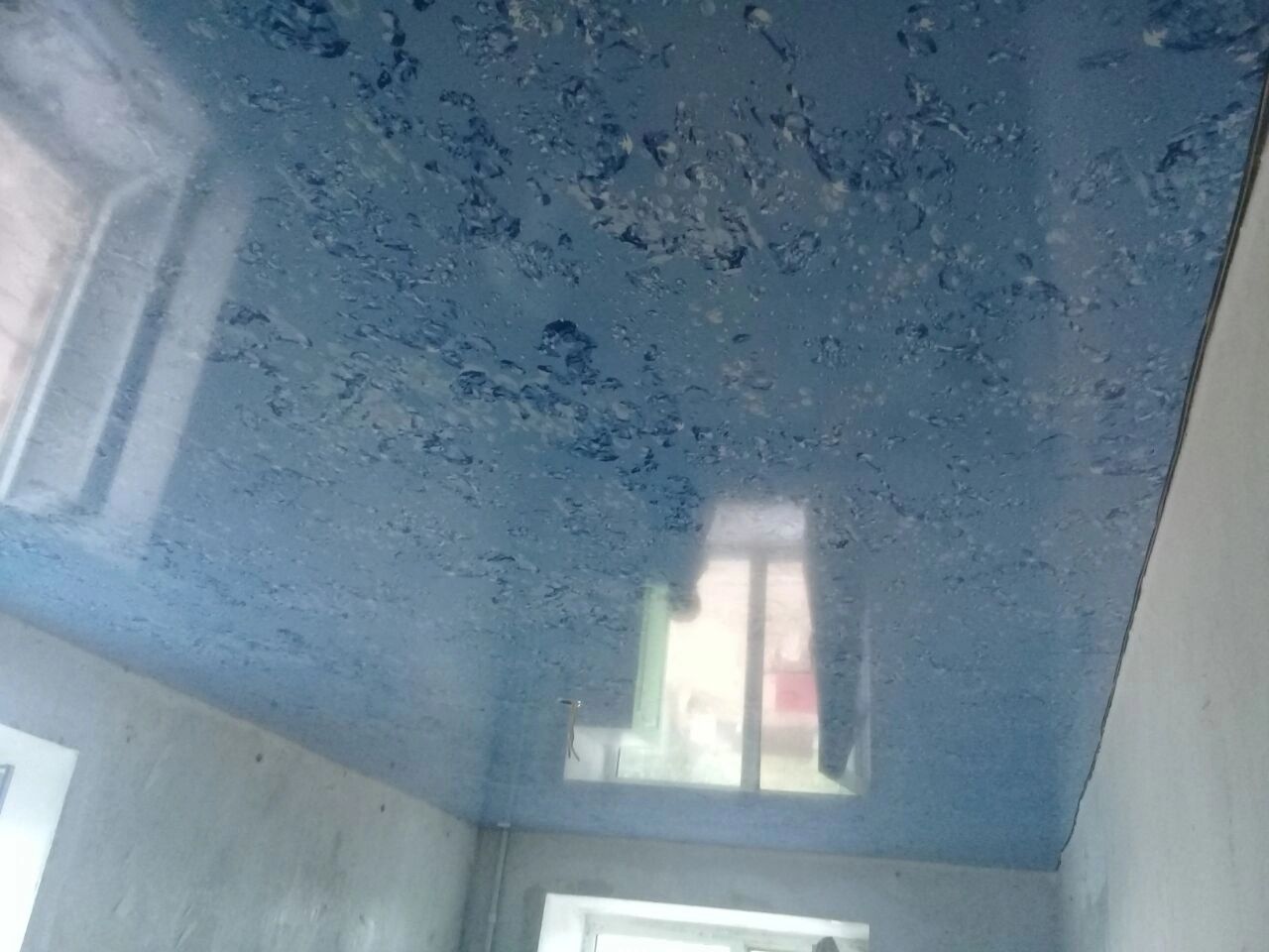 Натяжные потолки
