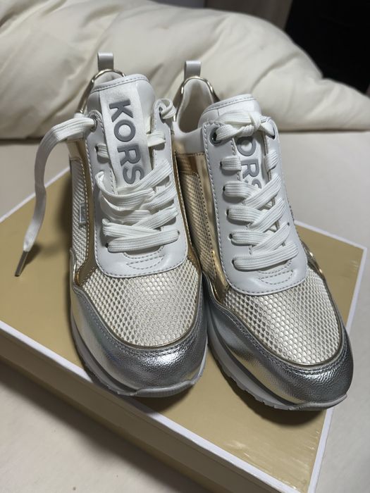 Adidasi dama Michael Kors