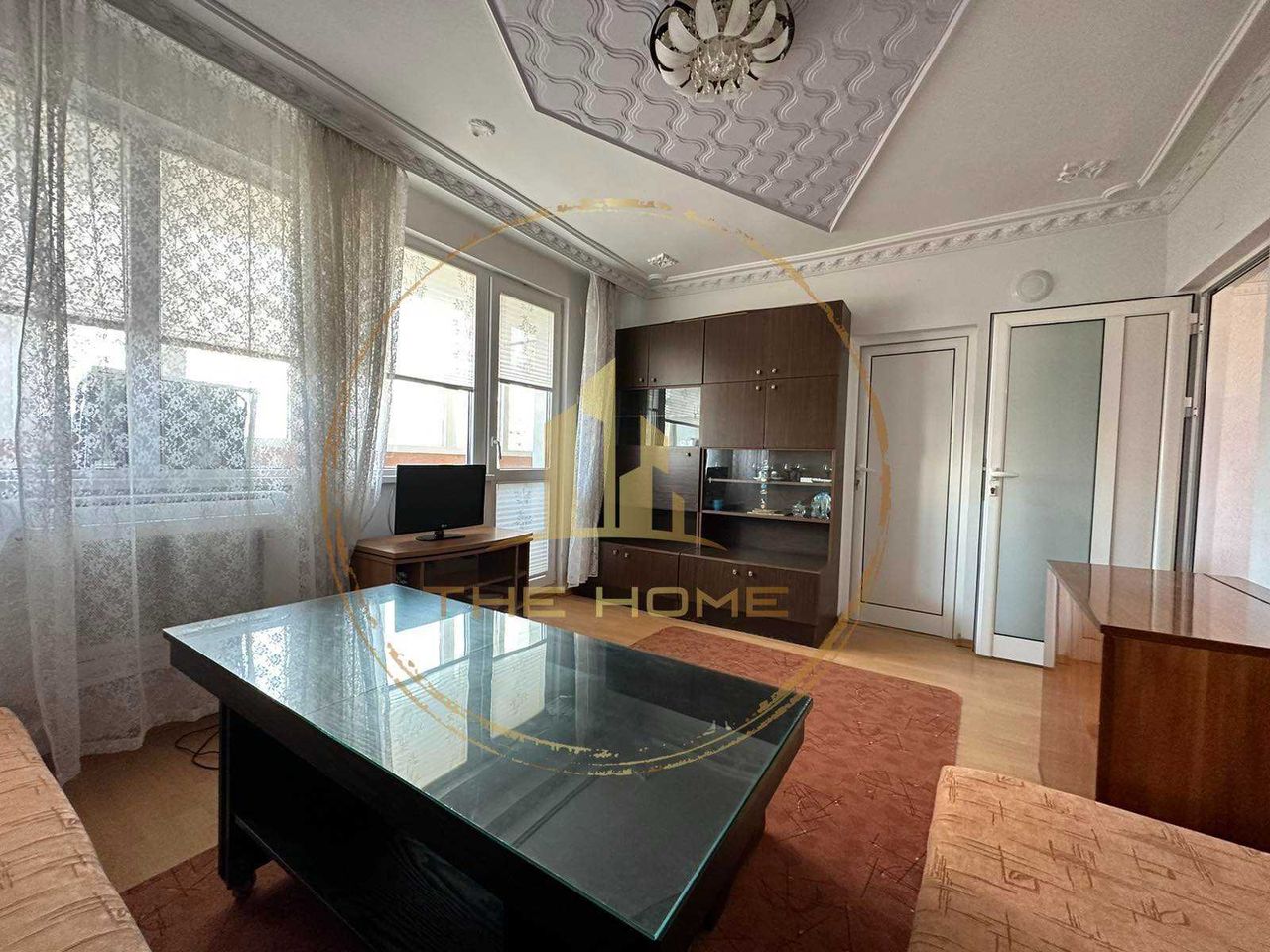 Дава се под наем Тристаен апартамент в Варна, Левски - 70 кв.м за 350 € - Снимка #2