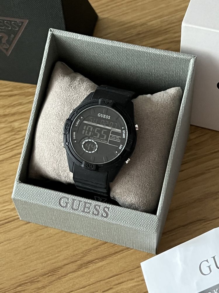 Дамски часовник Guess