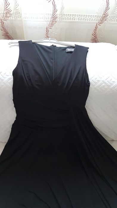 Rochie sense mărimea 42