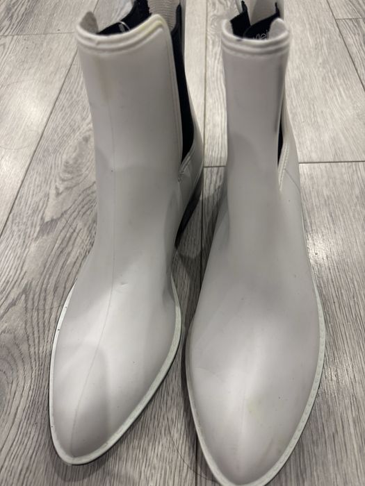 Calvin Klein гумени боти