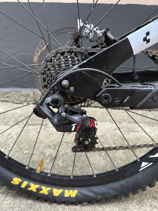 Vand bicicleta downhill Cube two 15 race 2021