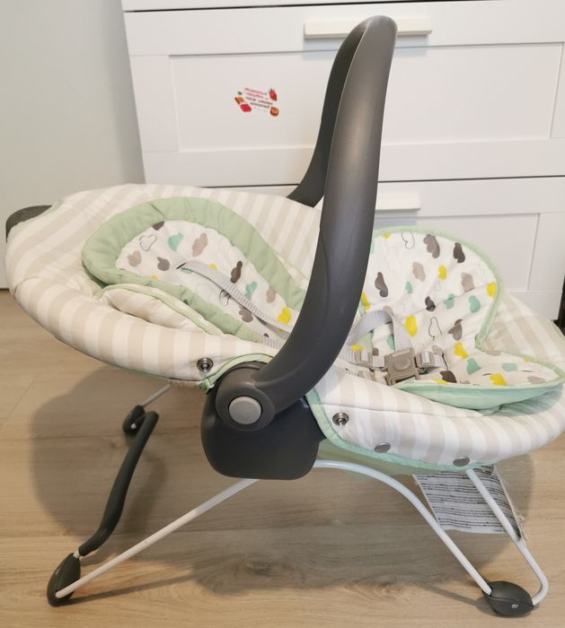 Бебешки шезлонг с вибриращ механизъм