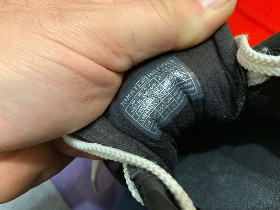 Tommy Hilfiger-оригинални обувки 42 размер