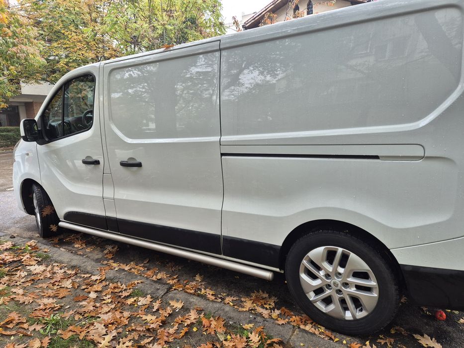 Renault Trafic 1,6 diesel 145cp 2017 / 174.000 km 3 locuri extralung