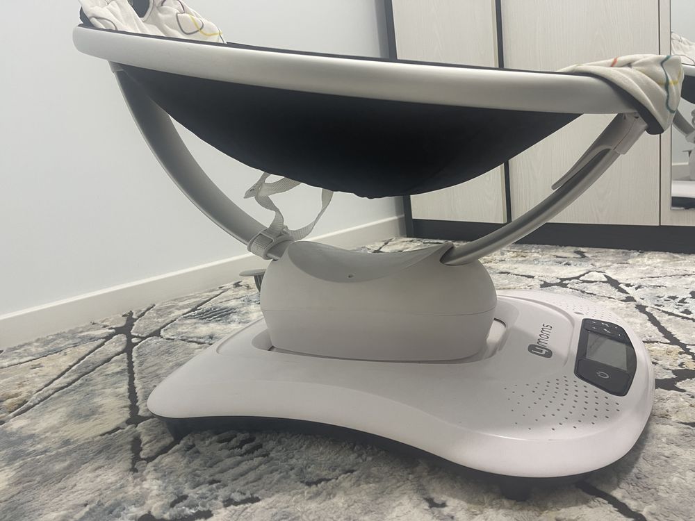 Shezlong шезлонг качалка 4moms mamaRoo4 2022 года хорошое состояние