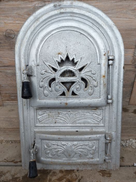 Ușă pentru teracotă